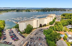 100 Cove Way, Quincy, MA 02169