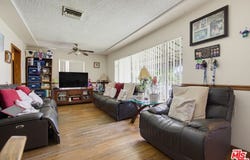 291 Simmons Ave, Montebello, CA 90640