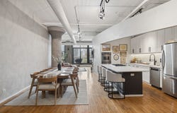 728 W Jackson Boulevard, Chicago, IL 60661