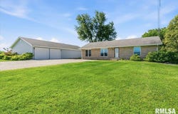 14201 WILLIAMSON Road, Virden, IL 62690