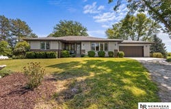 8701 Davey Road, Davey, NE 68517
