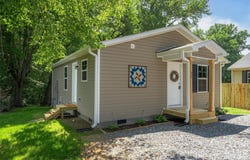27 Forest Park Road, Marion, NC 28752