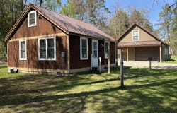 10811 2nd St, Seney, MI 49883