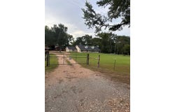 788 FM 2571, Smithville, TX 78957