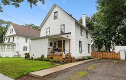 18 Genesee Street E, Perry, NY 14530