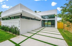 326 NW 40th St, Miami, FL 33127