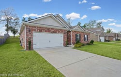 2377 Hyacinth Lane, Hernando, MS 38632