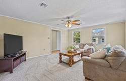 191 Malden Lane, Monroe, NJ 08831