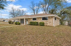 401 Hickory, Mt Pleasant, TX 75455