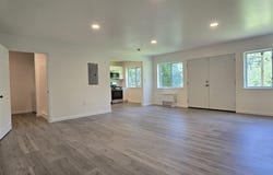 1578 Dover Road, Epsom, NH 03234
