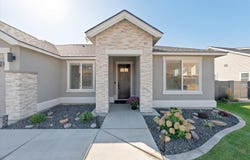 383 Ventus St, Richland, WA 99352