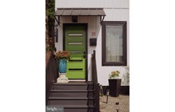26 S FRANKLIN Street, LAMBERTVILLE, NJ 08530
