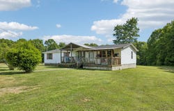399 Thompson Rd, Unionville, TN 37180