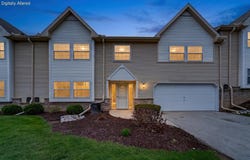390 Dustin Dr, Brookfield, WI 53045