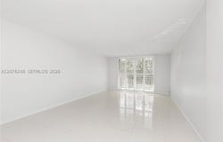 210 Sea View Dr, Key Biscayne, FL 33149