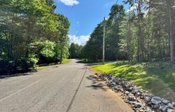 626 N Pointe Tr, Allons, TN 38541
