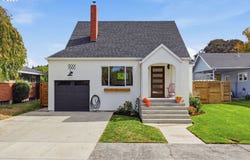 954 PARK St, Woodland, WA 98674