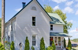 605 S Hemphill Avenue, Crane, MO 65633