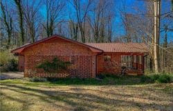 707 Campbell Town Road, Walhalla, SC 29691