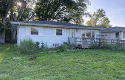 3028 Oakwood Street, Portage, IN 46368
