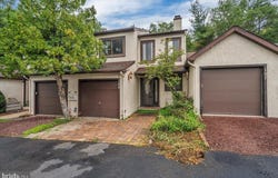 108 FIVE CROWN ROYAL, EVESHAM, NJ 08053