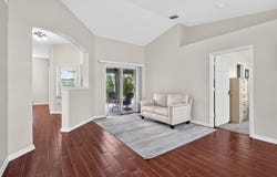 3913 58TH Circle, Vero Beach, FL 32966