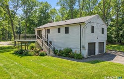 211 Forsyth Road, Montville, CT 06370