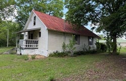 266 Sam Harrell Road, Moultrie, GA 31768