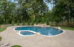 12 Oak Hill Dr, Bernards Twp., NJ 07920-2400