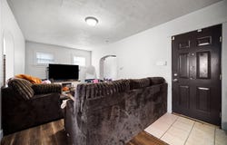 205 Thomas St, West Mifflin, PA 15122