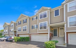 2304 Hudson Circle, Aurora, IL 60502