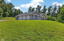 10675 W Andry Lane, Birdseye, IN 47513