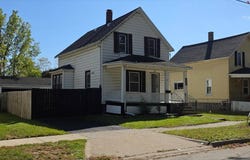 1006 N Bond St, Saginaw, MI 48602
