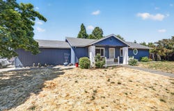 1011 Coachman Drive, Central Point, OR 97502