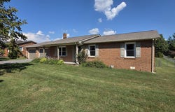 141 Mayfield Drive, Elizabethton, TN 37643