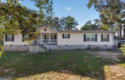 403 Gravely Road SE, Calhoun, GA 30701