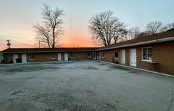 901 State Route 10 W, Clinton, IL 61727