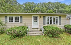 32 Mountain View Drive, Paris, ME 04281