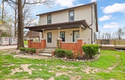 5910 Lyons Highway, Adrian, MI 49221