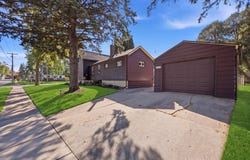 493 E Exchange Street, Sycamore, IL 60178