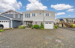 92 Dolphin Road, Tuckerton, NJ 08087