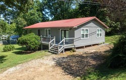 64 Blackberry Lane, Franklin, NC 28734
