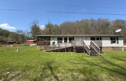 6753 Simmons Rd, Cambridge, OH 43725