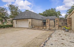 320 Summerwood, Beaumont, TX 77706