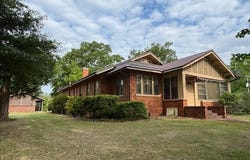 420 Lawrence Street, Macon, MS 39341