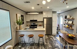 49 Tower Manor Dr, Auburndale, FL 33823