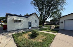 311 W 7th, Yankton, SD 57078