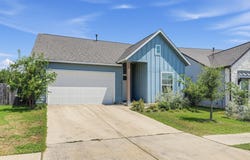 145 Brooks Ranch Dr, Kyle, TX 78640