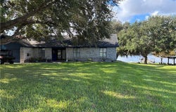 301 Lakeshore Drive, Sandia, TX 78383