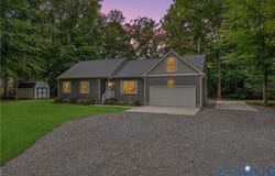 323 Windsor Rd, North, VA 23128